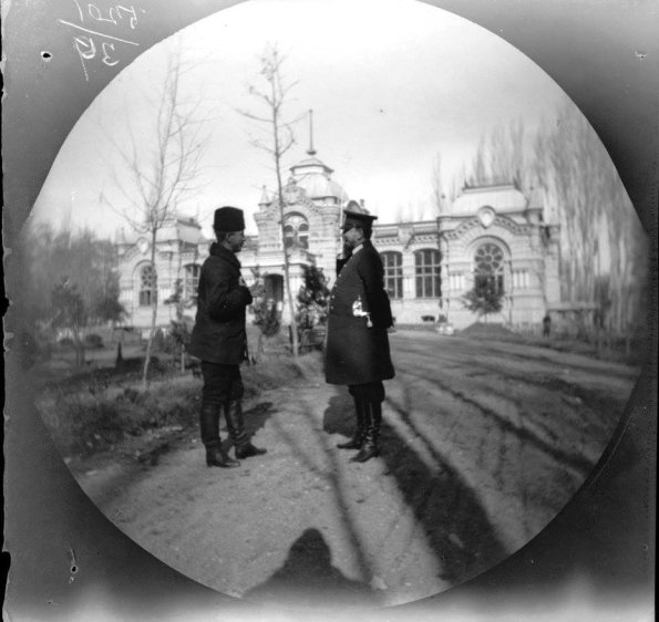 1891 Ташкент Уильям Захтлебен у Дворца Николая Константиновича