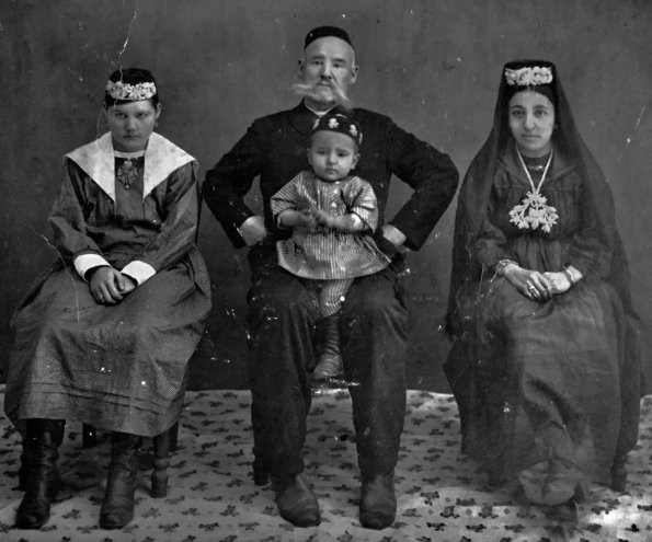 1925 Chuguchak Yong Wife Old Husband Ibrohim Abduljapparov and other Wife Saodat and son Talgat