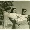 1942 Стахановки-трехсотницы на уборке хлопка