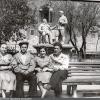 1950 Бухара Отдыхающие у Памятника Ленину и Сталину