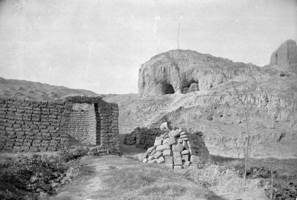 Мерв 27