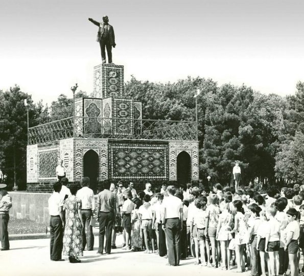 Ашхабад Статуя Ленина