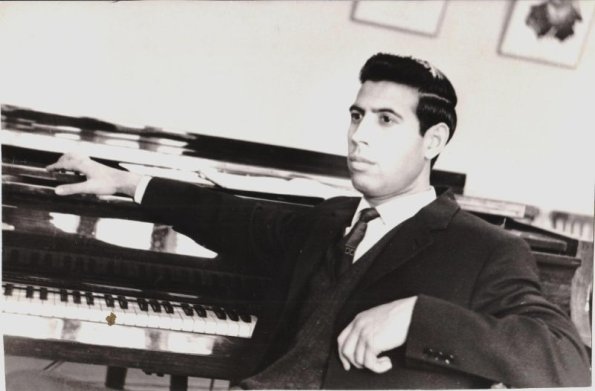 Подпись -  Мурчары Н. - туркменский композитор, 1972 г.