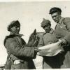 Руководители конного пробега Ашхабад - Москва рассматривают карту. 1935