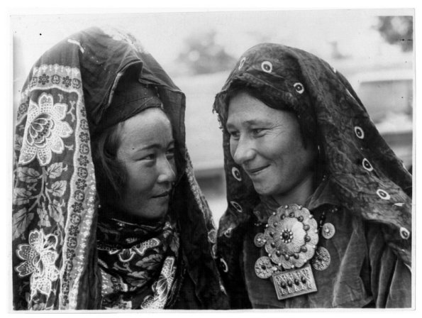 Туркменки - слушательницы курсов женработниц.. 1932-й год