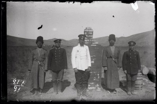 У столба номер 37.  Туркмены.  Гушгы - Пенде, до 1911 г.