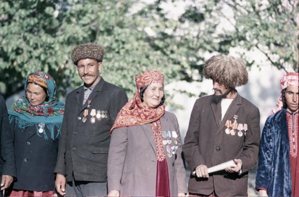 Хлопкоробы колхоза имени Тельмана. 1965