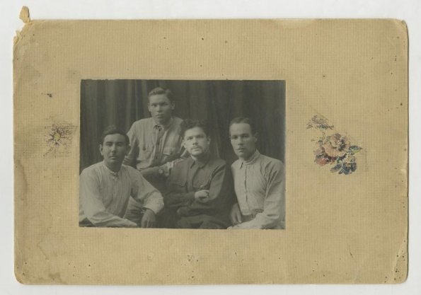 Члены комиссии по проведению земельной реформы в Туркменской ССР. 1927 г.