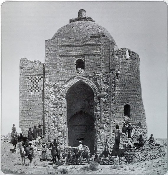 1880 Ашхабад Б А Жуковский у Мавзолея Абу-Сеида Мейнехейского Миана-Баба в Селе Миана