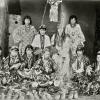 1870 Коканд Девочки и Мальчики Переодетые в Девочек в Женской Половине Дома