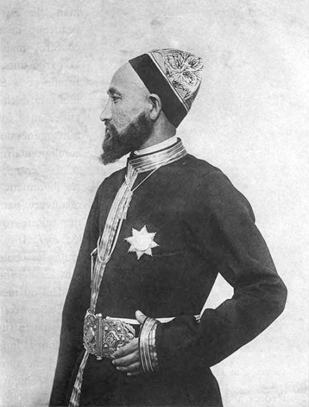 1898 Ходжент Узбек-Переводчик с Золотыми Галунами и орденом Благородной Бухары Фото Гюго Крафта