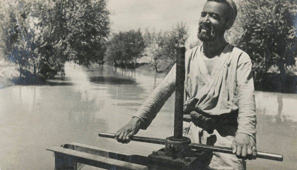 1930 Узбекистан Мирап на Затворках Канала