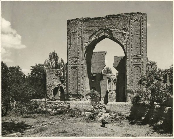 1931 Самарканд Ишрат-Хана Мавзолей Сабиб-и-Давлет Внучки Эмира Джеляль-Еддина