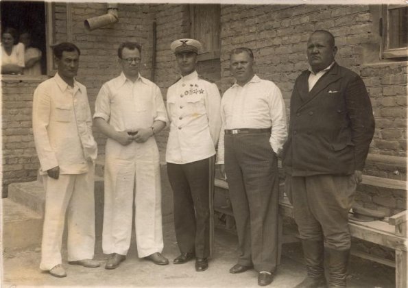 1943 Карши Герой Советского Союза А В Беляков с Руководителями Узбекистана