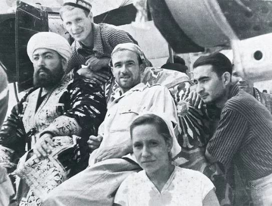 1955 Бухара В роли эмира засл. артист Уз.ССР - Аббас Бакиров